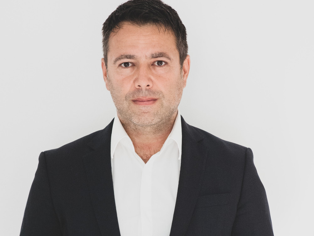 Schimbare în conducerea Cisco: Paul Maravei preia șefia sucursalei locale odată cu promovarea lui Dorin Pena la nivel regional