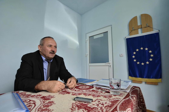 România, țara tuturor posibilităților. Cum reușeste un primar să poată câștiga al șaselea mandat la rând cu un singur vot