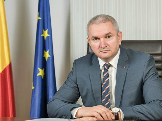 Vrei să câștigi cât președintele României și să nu știe nimeni unde lucrezi? Atunci caută un post aici
