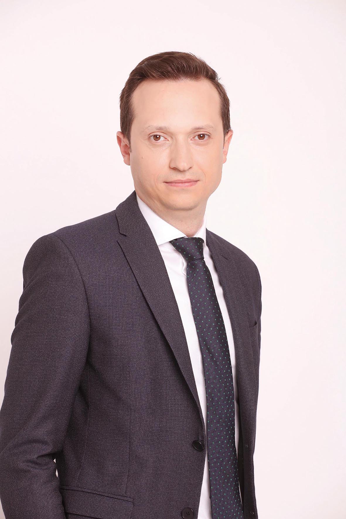 Daniel Alexandru Nanu, director zona retail /BCR (București): „Îmi doresc un rol de top/middle management, din care să pot influența în mod real lucrurile."