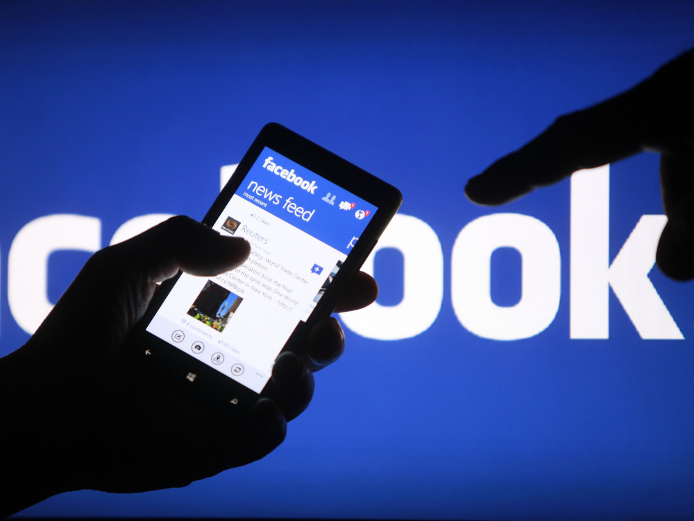 Facebook se întoarce la origini și testează un produs nou, creat pentru elevi și studenți