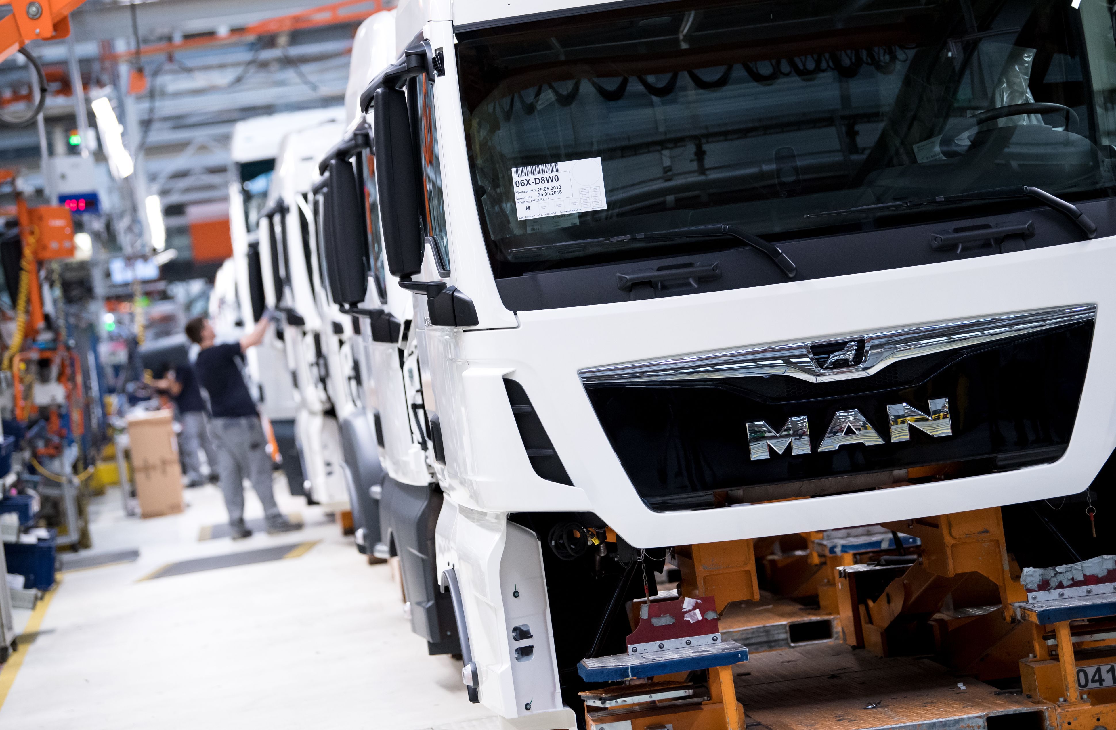Producătorul german de camioane MAN plănuiește să concedieze 9.500 de angajați, urmând să economisească aproape 2 mld. euro în urma reducerilor de costuri