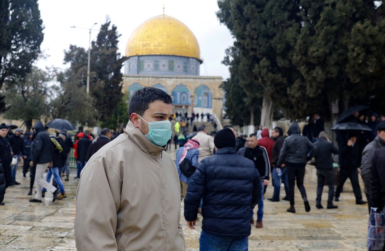Trei săptămâni de stare de urgență în Israel: oamenii se pot deplasa la doar 500 de metri de casă