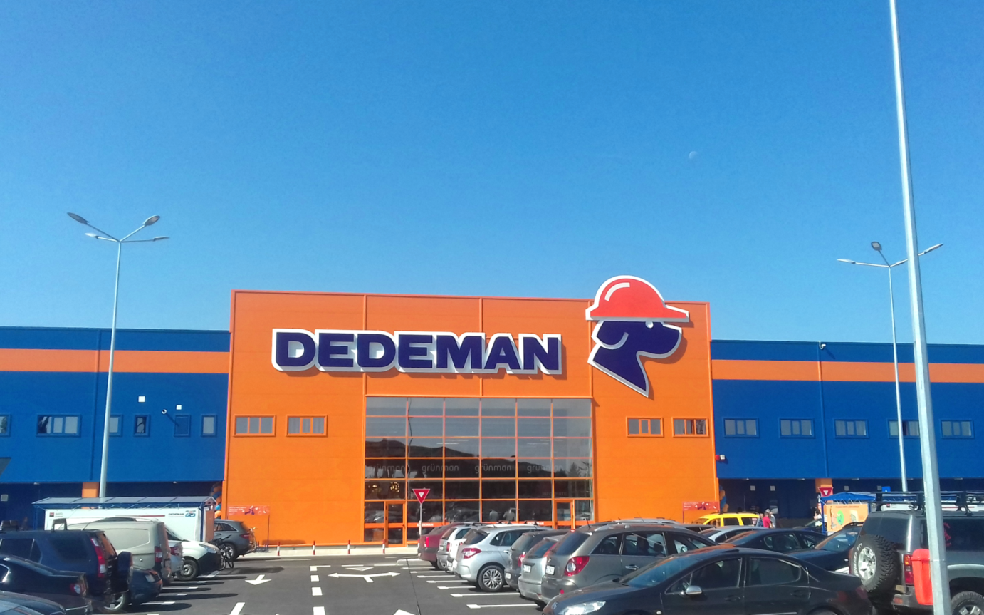 Dedeman "atacă" Sudul: După Ialomița deschide în Călărași. Urmează Giurgiu și Teleorman?