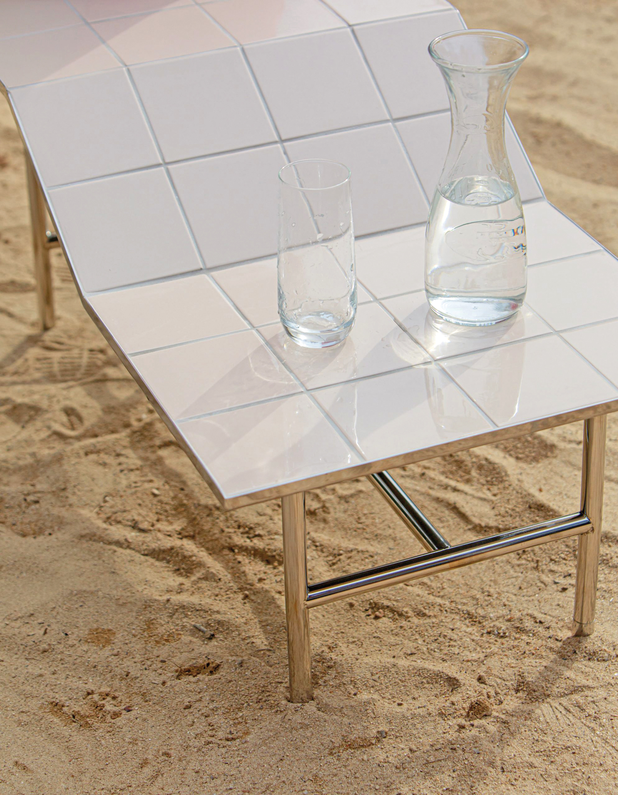 Cum pot deveni piscinele obiecte de mobilier