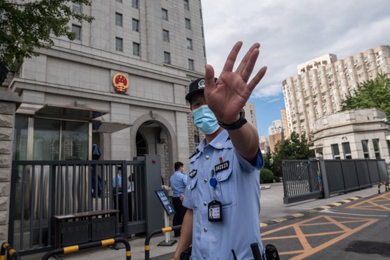18 ani de închisoare pentru miliardarul chinez care a criticat modul în care președintele Xi Jinping a gestionat pandemia de coronavirusul
