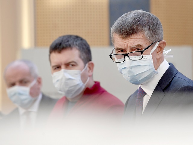 Scandal în Cehia: Premierul Andrej Babis cere demisia ministrului Sănătății după ce Roman Prymula a avut o întâlnire într-un restaurant care trebuia să fie închis