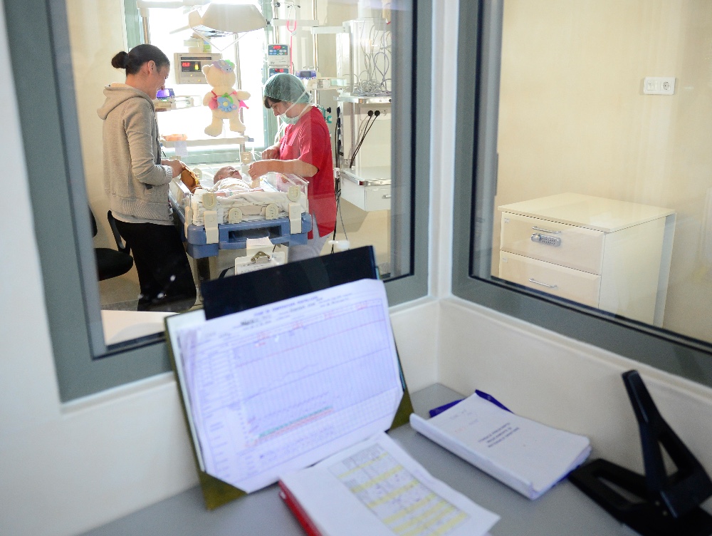 SITUAȚIE ORIBILĂ. Zeci de bebeluși pot muri în spitalul de copii Marie Curie, din cauza lipsei de fonduri