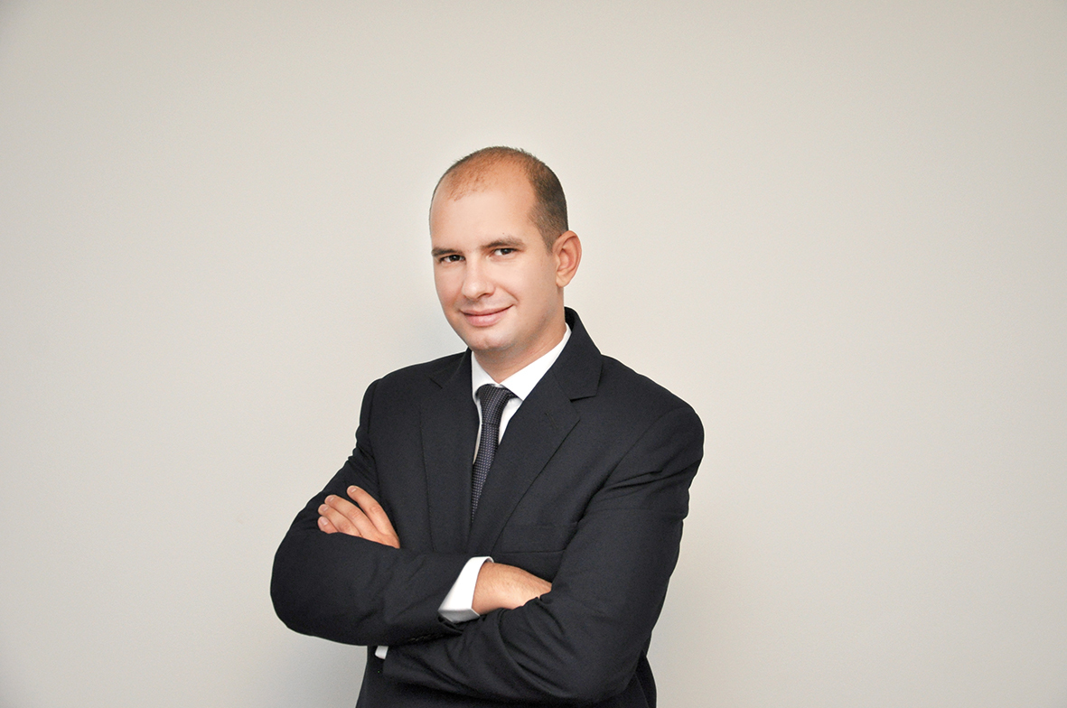 100 TINERI MANAGERI DE TOP - Bogdan Ciobănescu, Chief investment officer  / Allianz-Țiriac Asigurări