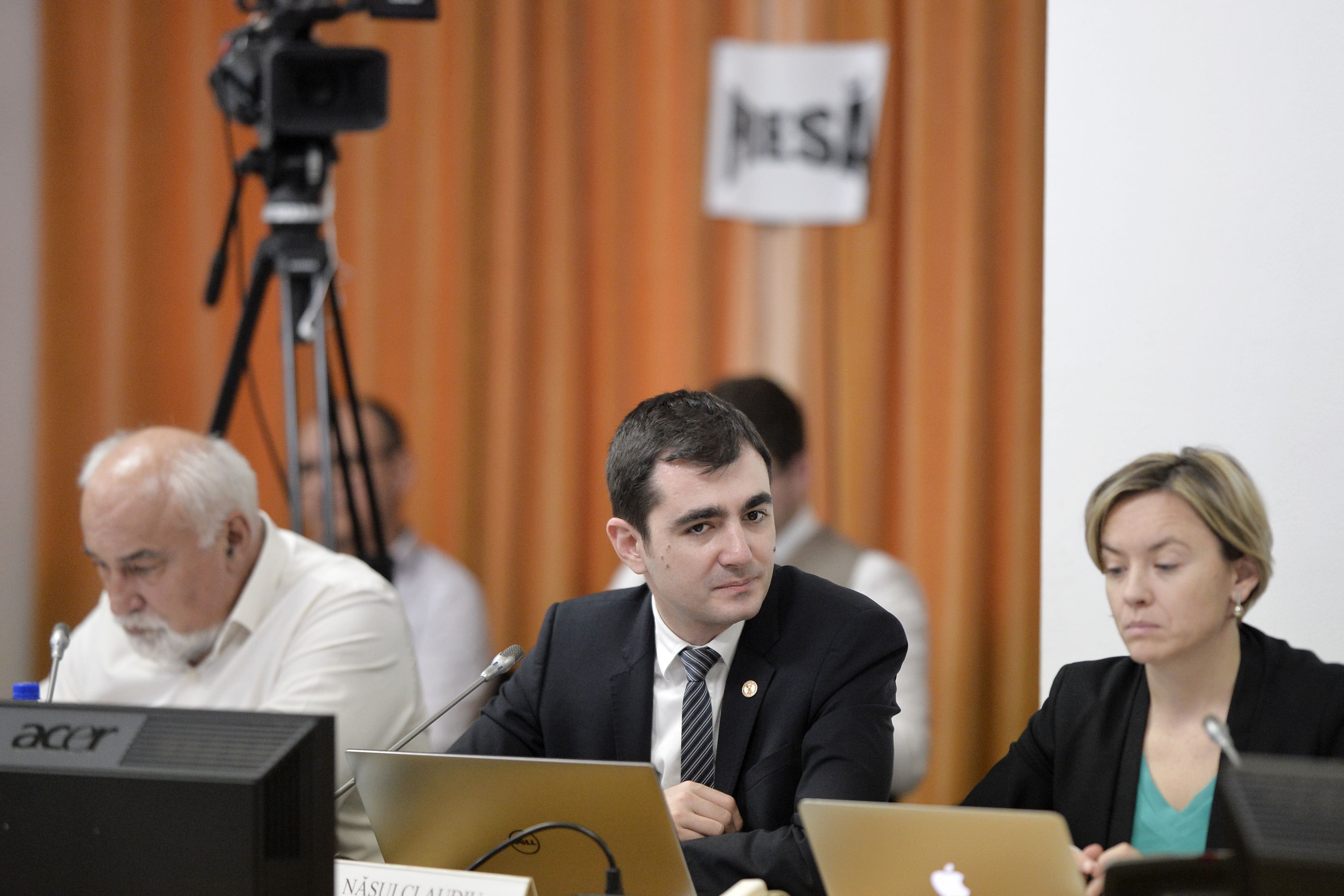 Claudiu Nasui, USR: Peste trei miliarde de lei s-au dus în plină pandemie în pensiile speciale