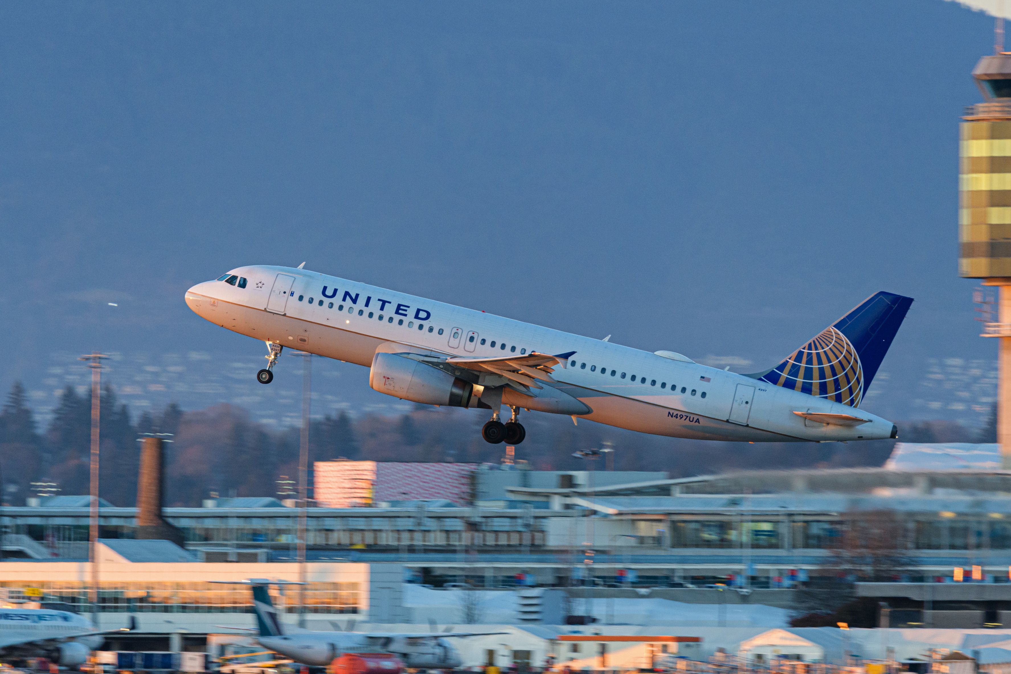 Marile companii aeriene din Statele Unite își numără pierderile: United Airlines și Delta Air Lines au înregistrat în T3 o scădere cumulată de 7,2 miliarde de dolari
