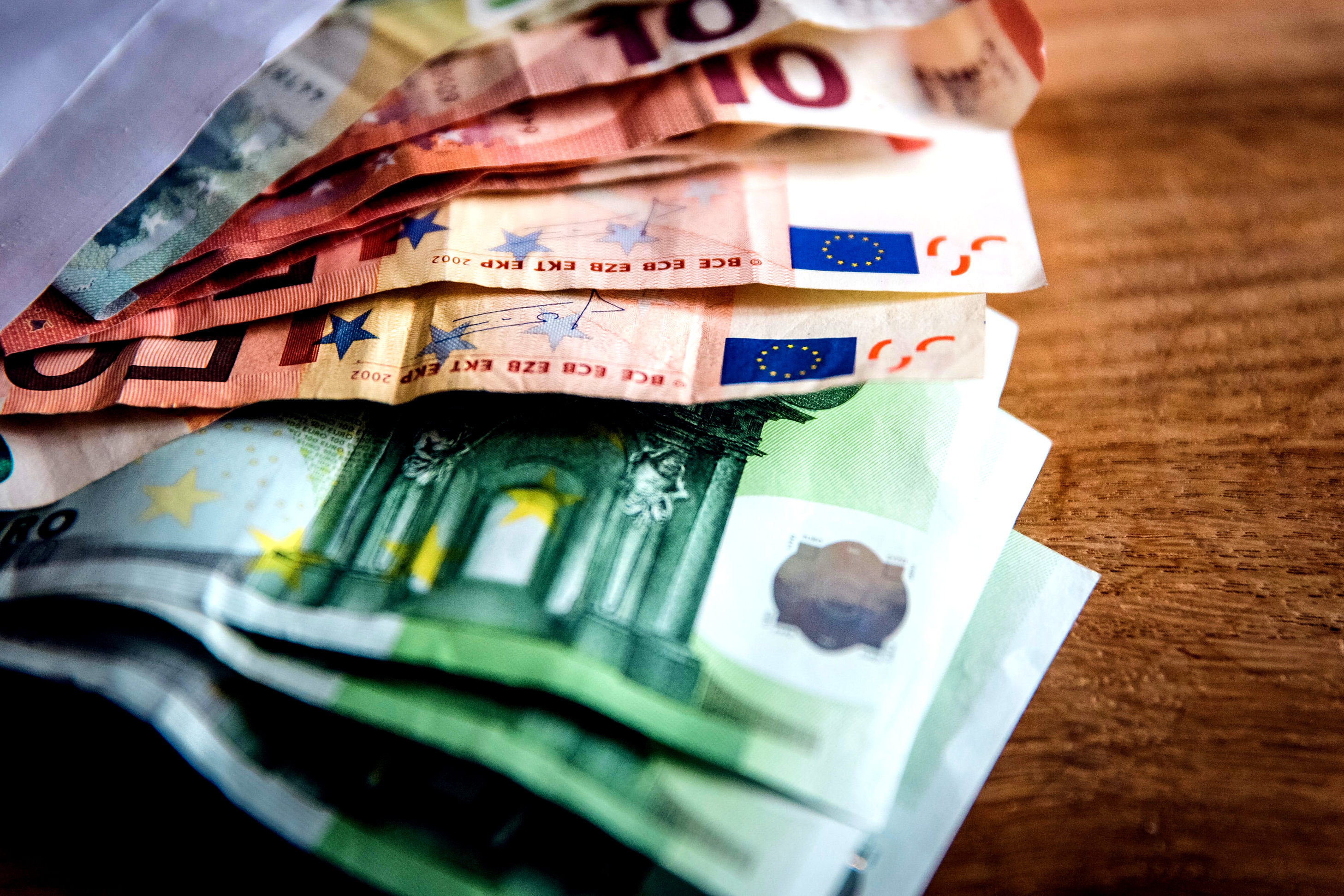 O familie de antreprenori locali face afaceri de peste 1 milion de lei dintr-o tradiție românească transmisă din generație-n generație