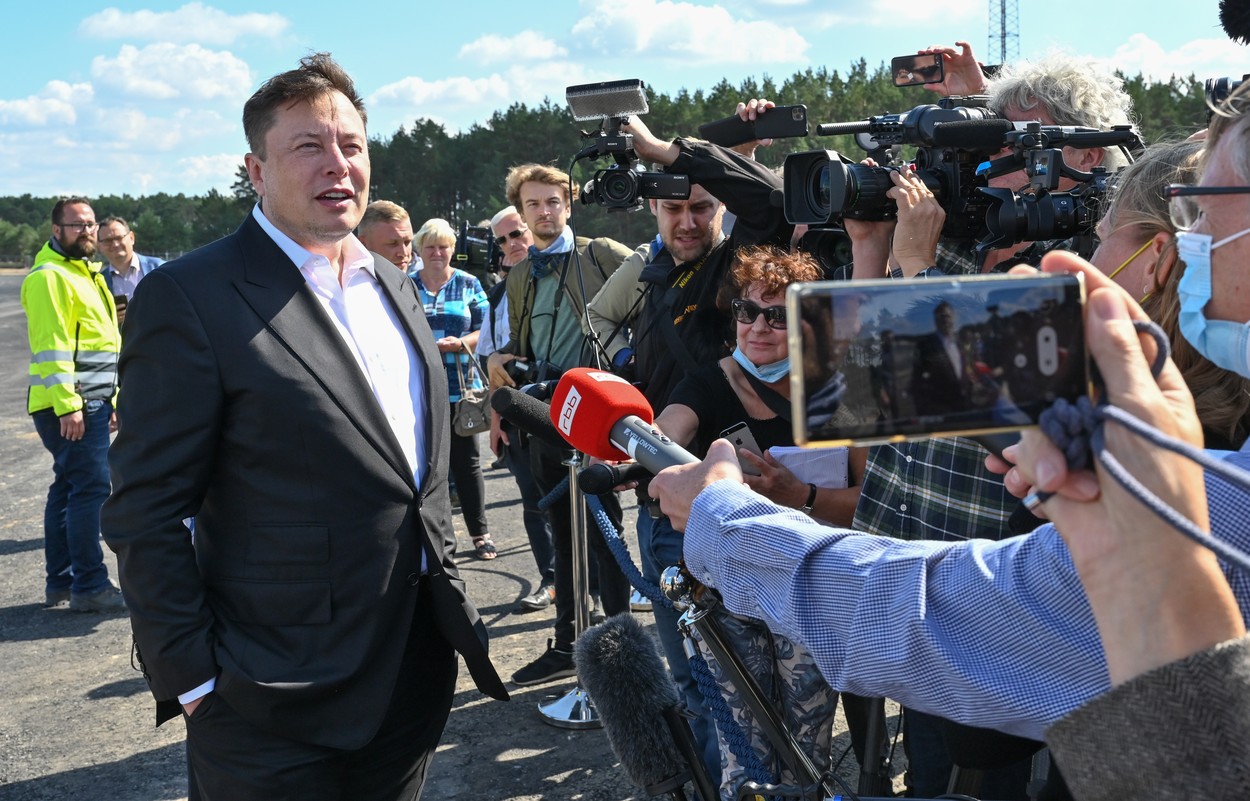 Elon Musk vrea să doboare un nou record. CEO-ul Tesla le transmite angajaților să accelereze producția: „Totul se rezumă la T4”