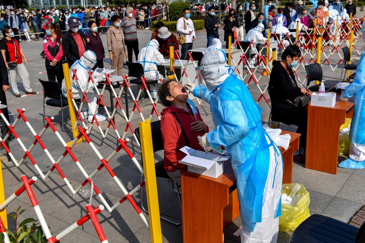 China va testa în cinci zile un oraș de 9 milioane de locuitori după ce au fost descoperite 12 infecții cu coronavirus