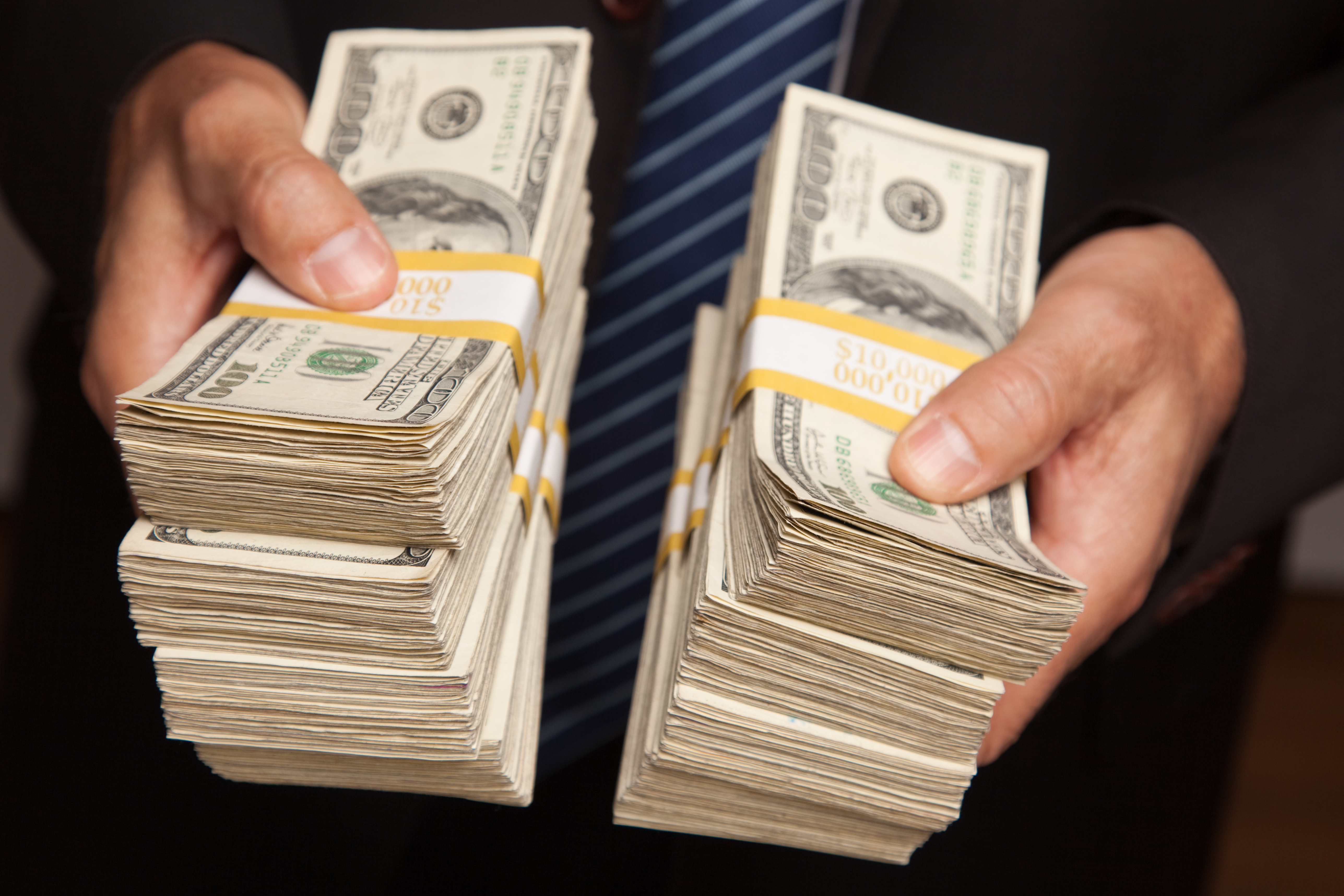 Paradisurile fiscale costă guvernele 427 de miliarde de dolari anual