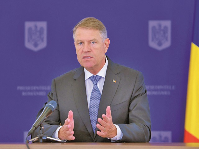 Răspunsul lui Iohannis, întrebat dacă Guvernul Orban trebuie să demisioneze după incendiul din Neamț