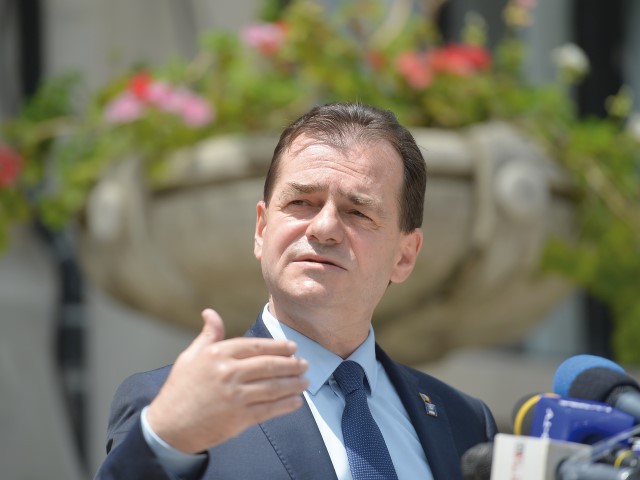 Ludovic Orban: Adolescenții sunt „răspândaci” de virus