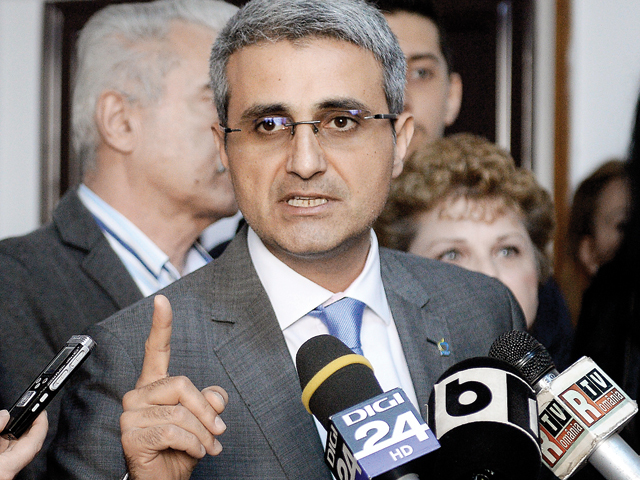 Turcescu: Userismul populist e cea mai mare mizerie politică a acestei campanii