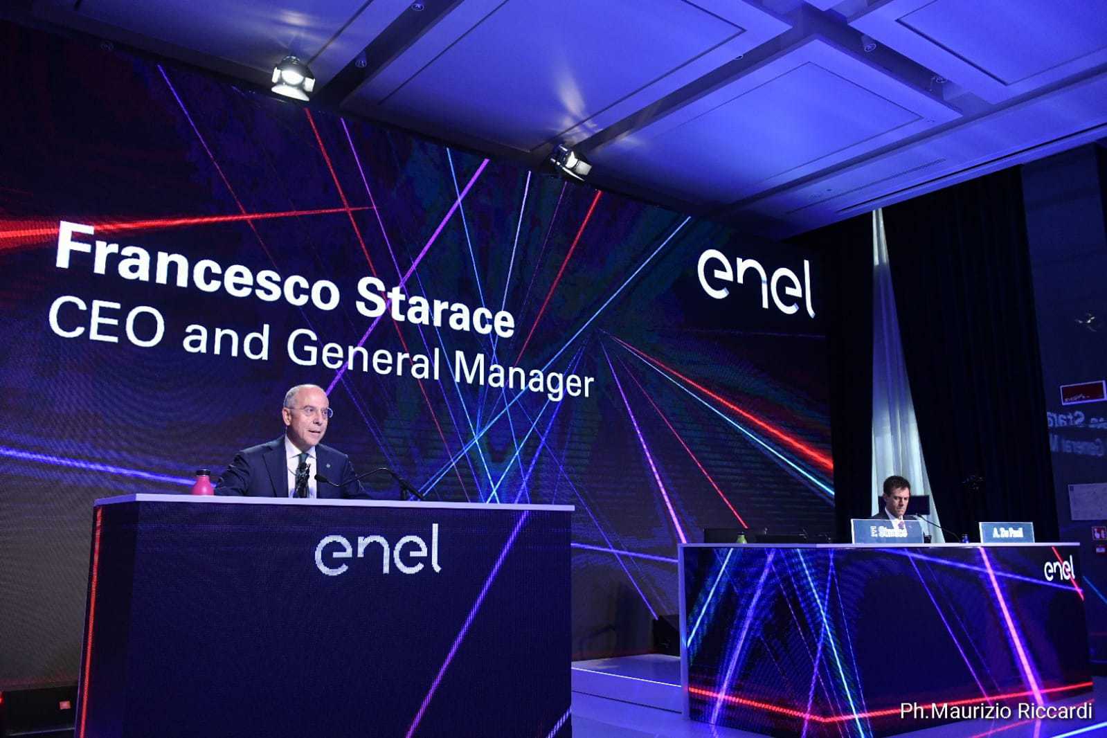 Enel: Forma de producție de energie a viitorului va fi cea verde. În zece ani ne vom tripla capacitatea în proiectele verzi. Banii merg unde avem un business integrat