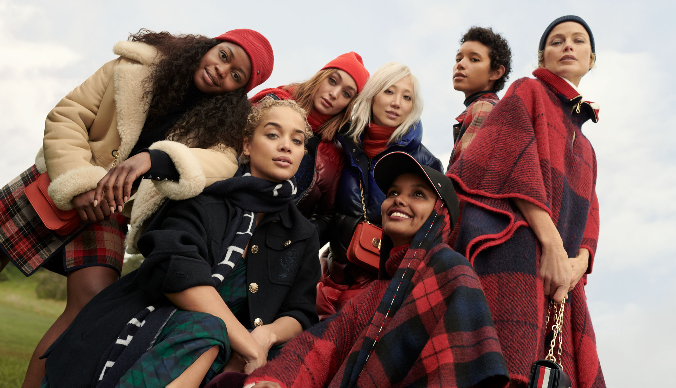 (P) CAMPIONII TOMMY HILFIGER ÎN INCLUZIUNE ȘI DIVERSITATE DIN CAMPANIA COLECȚIEI TOAMNA 2020 TOMMY ICONS