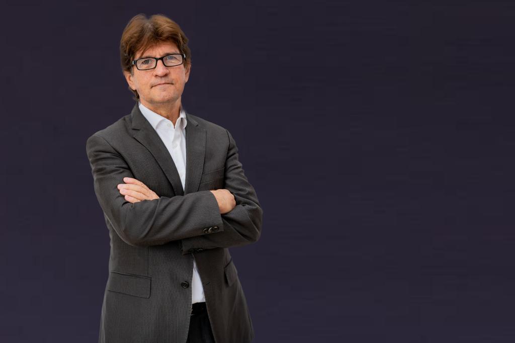 Schimbări în conducerea Electroargeș SA. Mike Campan, numit director general interimar