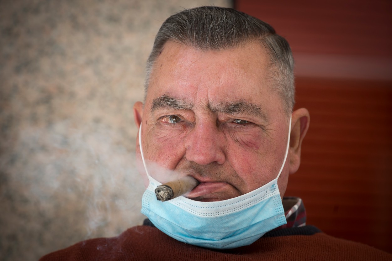 Cum se transformă expresia „fumezi ca un turc” în pandemia de Covid-19: Turcia interzie fumatul în mai multe spații publice pentru a opri răspândirea virusului