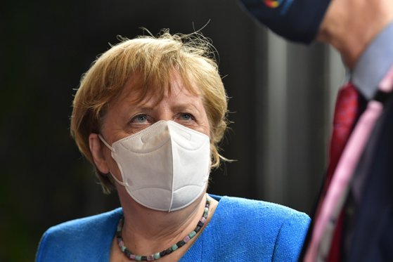 Germania este oficial în carantină pentru 4 săptămâni. Ce a alte restricții a mai anunțat cancelarul Angela Merkel
