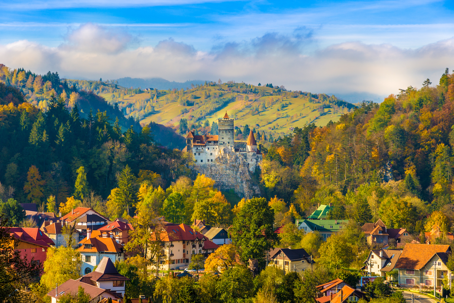 Black Friday în turism: reduceri de aproape 50% la vacanțele în România