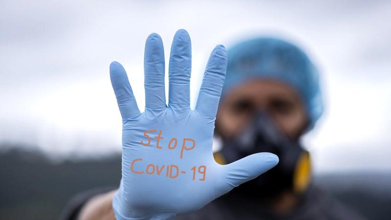 Cea mai nouă descoperire a specialiștilor: Unele simptome COVID-19 sunt resimțite săptămâni întregi de la infectare!