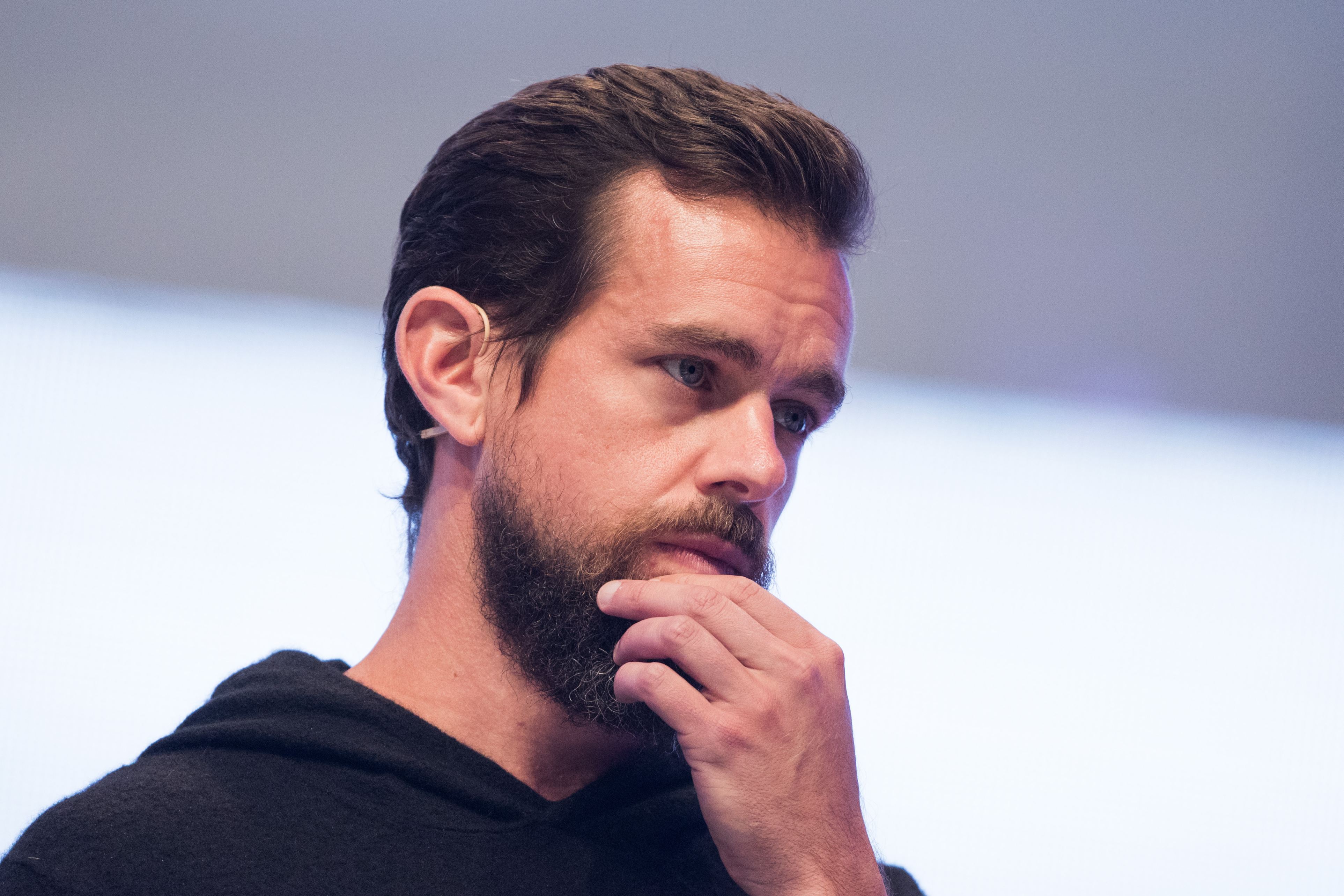 Compania Twitter a fost amendată cu aproape jumătate de milion de euro din cauza încălcării regulamentului de protecție a datelor GDPR