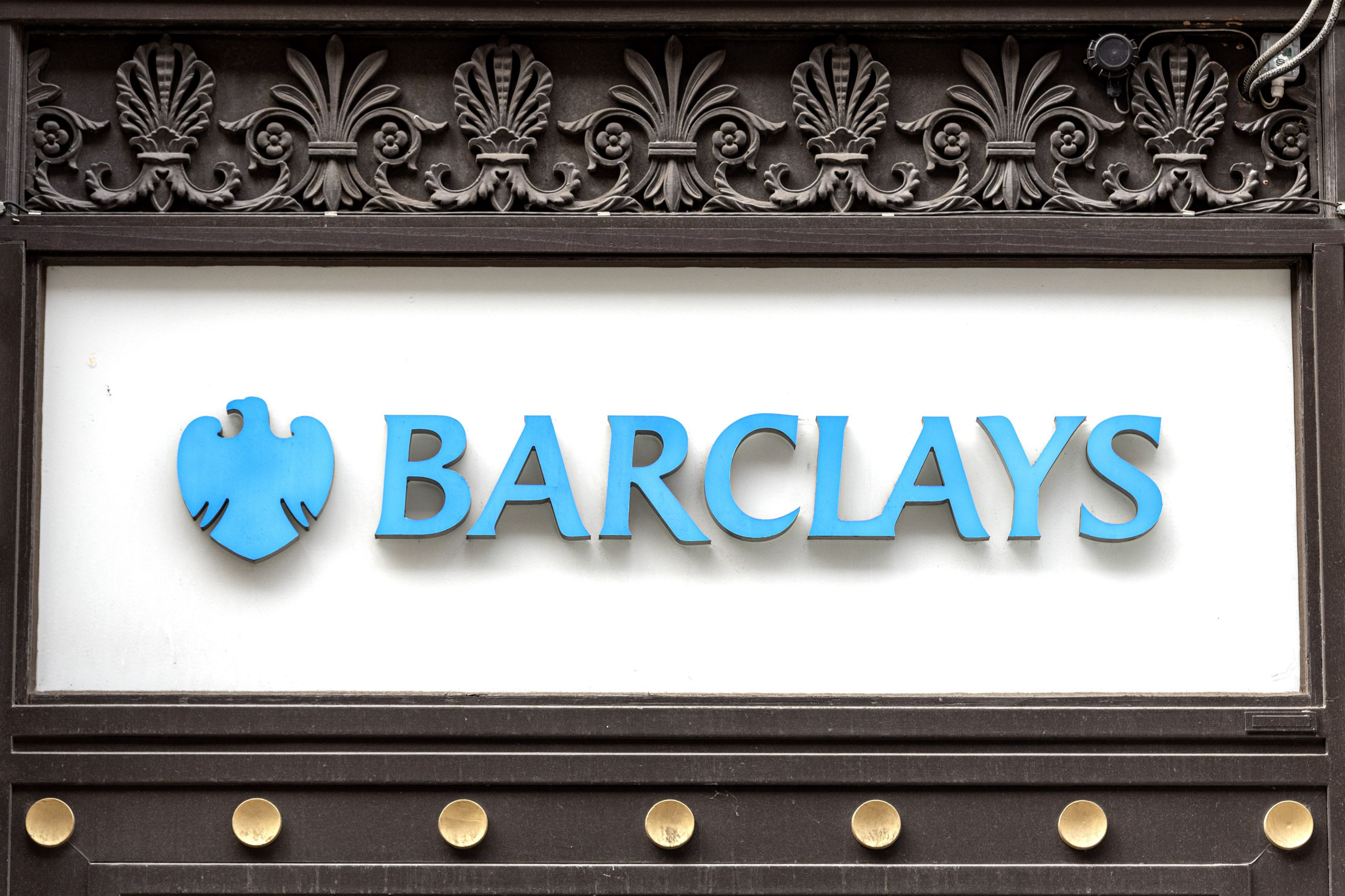 Barclays, una dintre cele mai mari bănci europene, a primit o amendă de 29 de milioane de euro pentru modul în care și-a tratat clienții aflați în dificultate