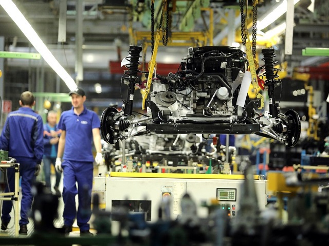 Scădere a vânzărilor cu peste 21% și pierderi tot mai mari. Renault încearcă o nouă strategie pentru reveni la profiturile de dinainte de pandemie