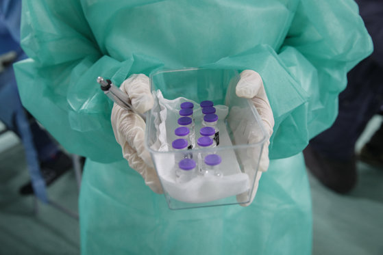 România „s-a pregătit” de vaccinare: a făcut contracte de 10, 4 milioane de euro pentru campania de vaccinare, după ce vaccinarea începuse deja