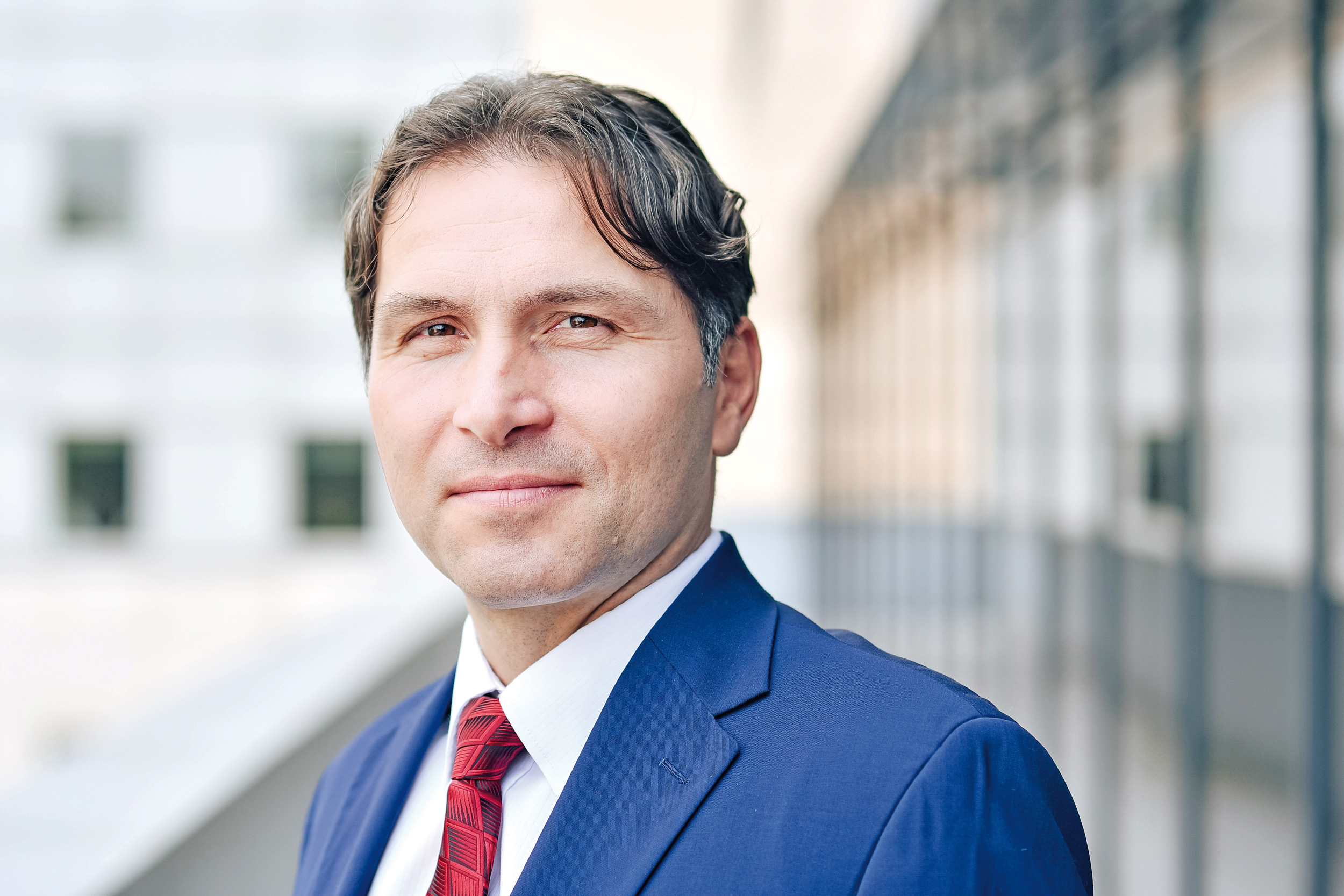 Antreprenorii români își strâng companiile în holdinguri: Patru din cele mai mari cinci firme înființate în 2020 sunt de tip holding, iar capitalul variază între 100 mil. lei și 450 mil. lei