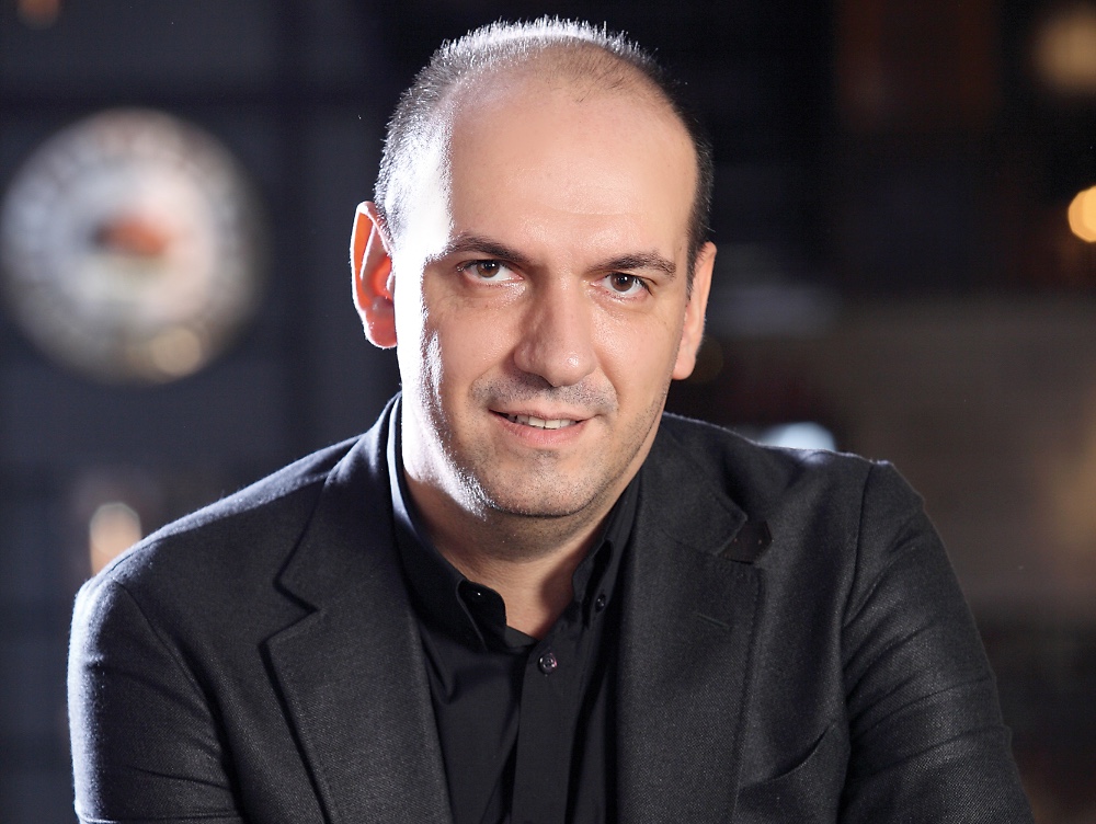Dani Caramihai, Fratelli: Un lider este urmat de oameni. De bunăvoie, nu pentru că trebuie. Din admirație, nu din teamă. Din respect, nu din constrângere