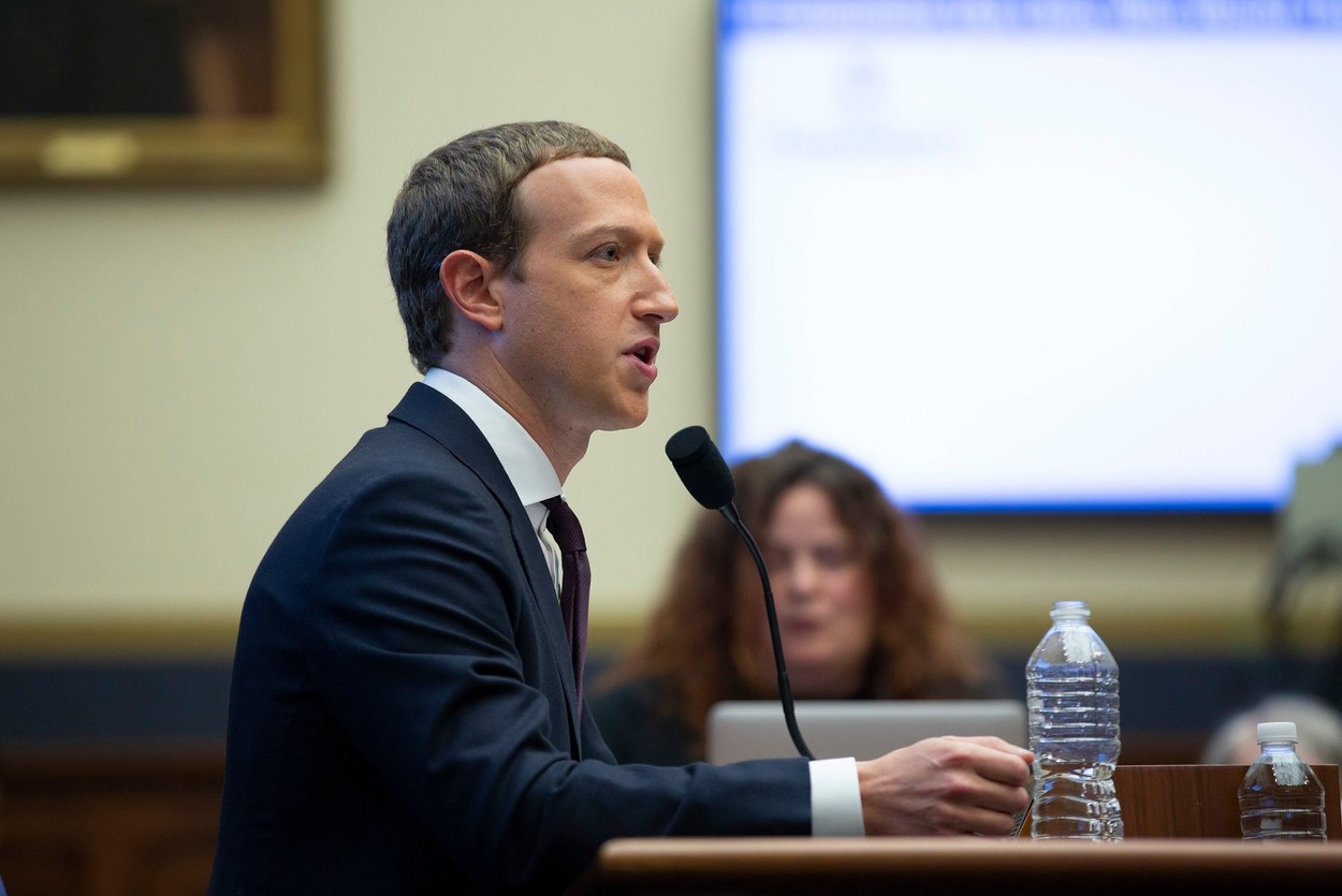 Mark Zuckerberg are o mare problemă: Ea se numește Joe Biden. De la zvonul că șeful Facebook vrea să fie președinte până la „cel mai proeminent rău-făcător” al giganților de tehnologie
