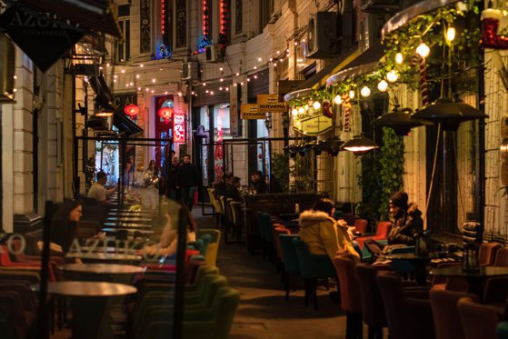 Ce reguli trebuie să respecții când mergi la restaurant, teatru sau cinema din 25 ianuarie