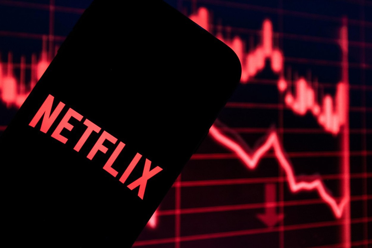 Acțiunile Netflix cresc cu 12% după ce compania a depășit pragul de 200 de milioane de subscripții plătite. Netflix nu mai are nevoie de împrumuturi pentru dezvoltare
