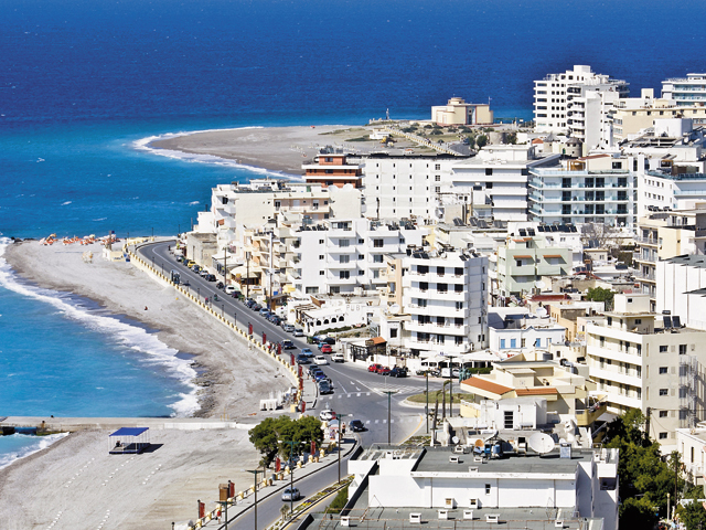 Vacanțe 2021: Aproape 92% din călătoriile pe care vor să le facă anul acesta românii sunt în afara țării, cele mai multe vacanțe vizând Grecia