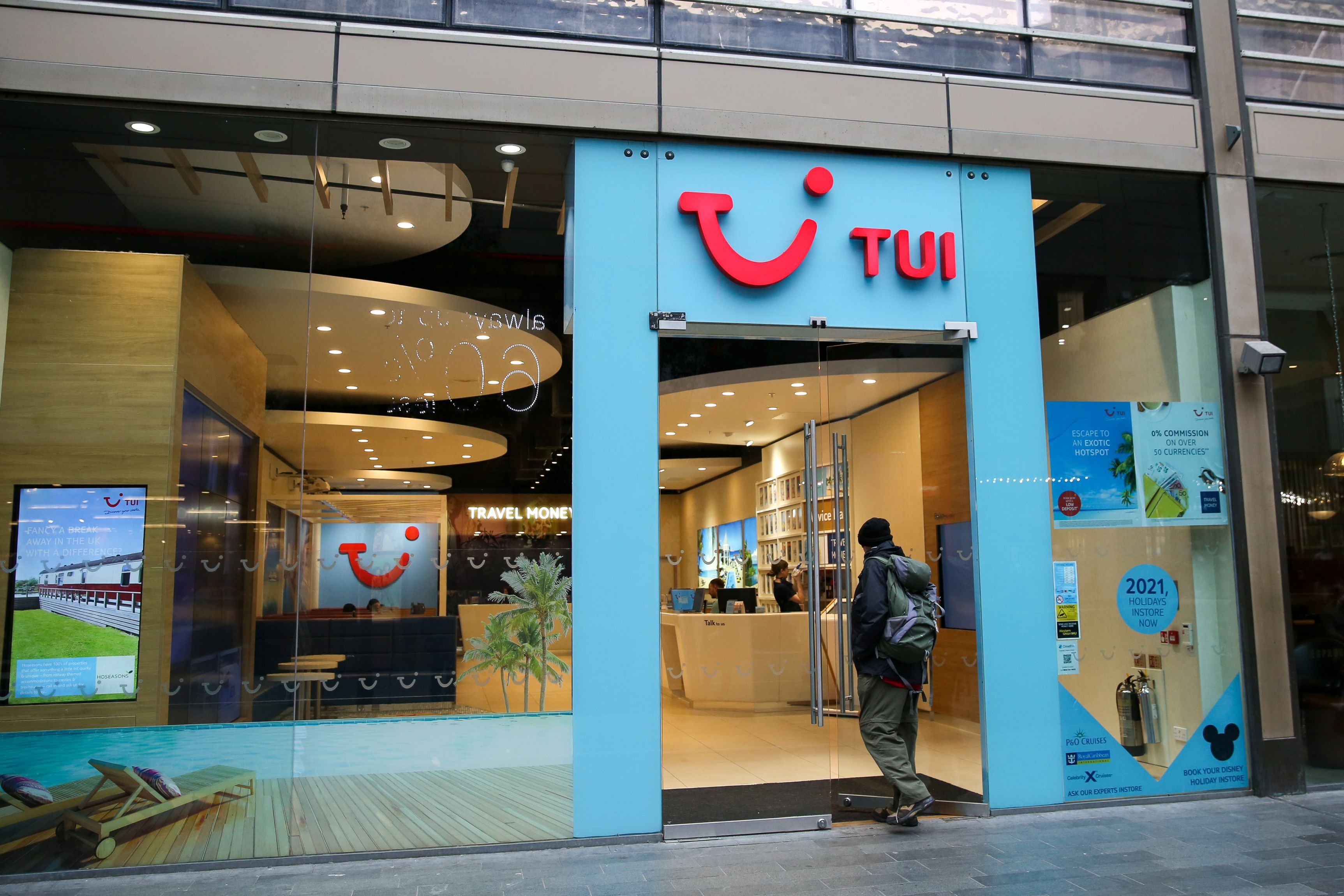 Tui, cel mai mare grup de turism la nivel mondial, raportează pierderi de 700 de milioane de dolari în T1. Gigantul german cere ajutorul guvernului, însă privește cu optimism perioada de vară