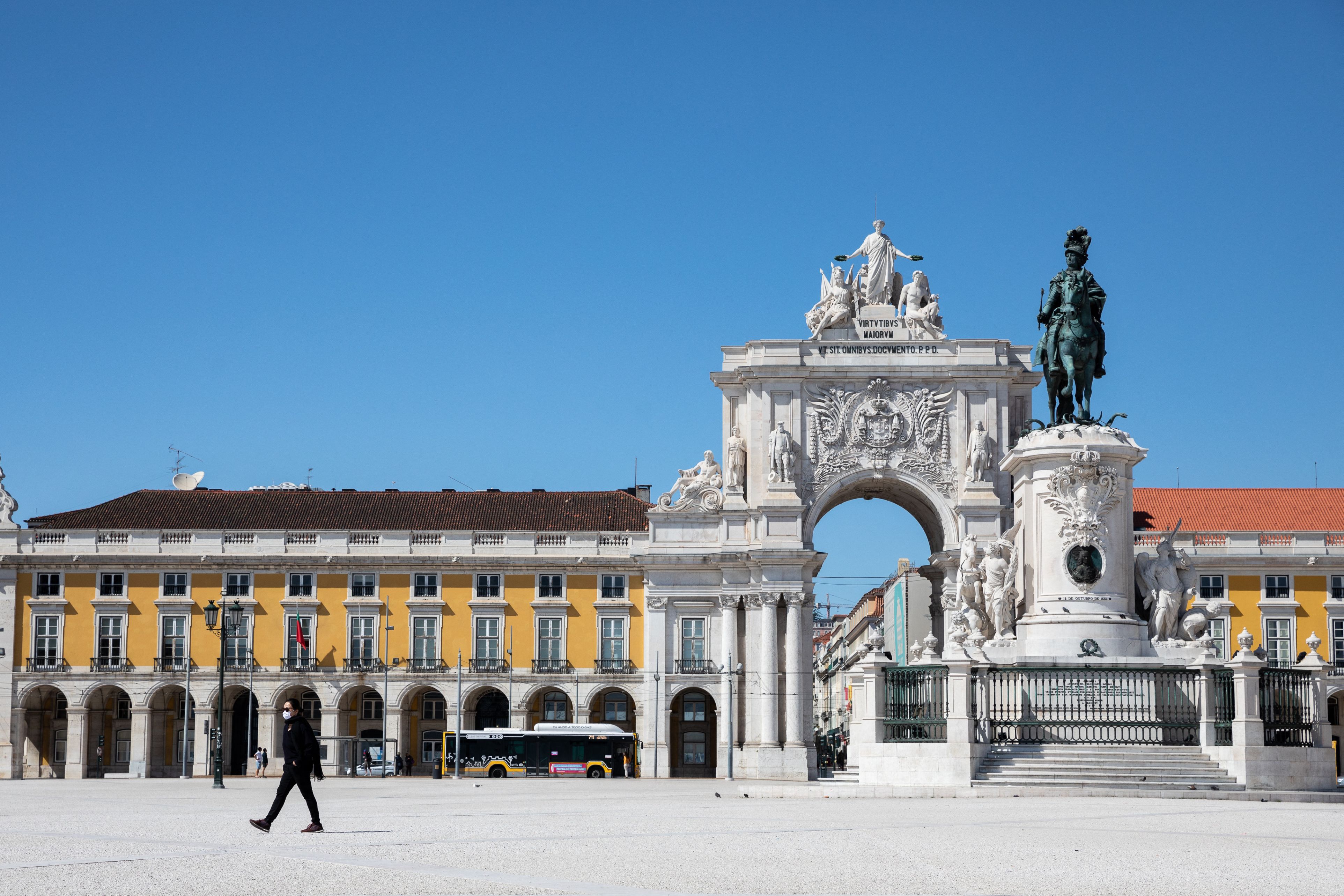 Paradisul turistic din Europa care își închide din nou granițele din cauza exploziei de cazuri de COVID