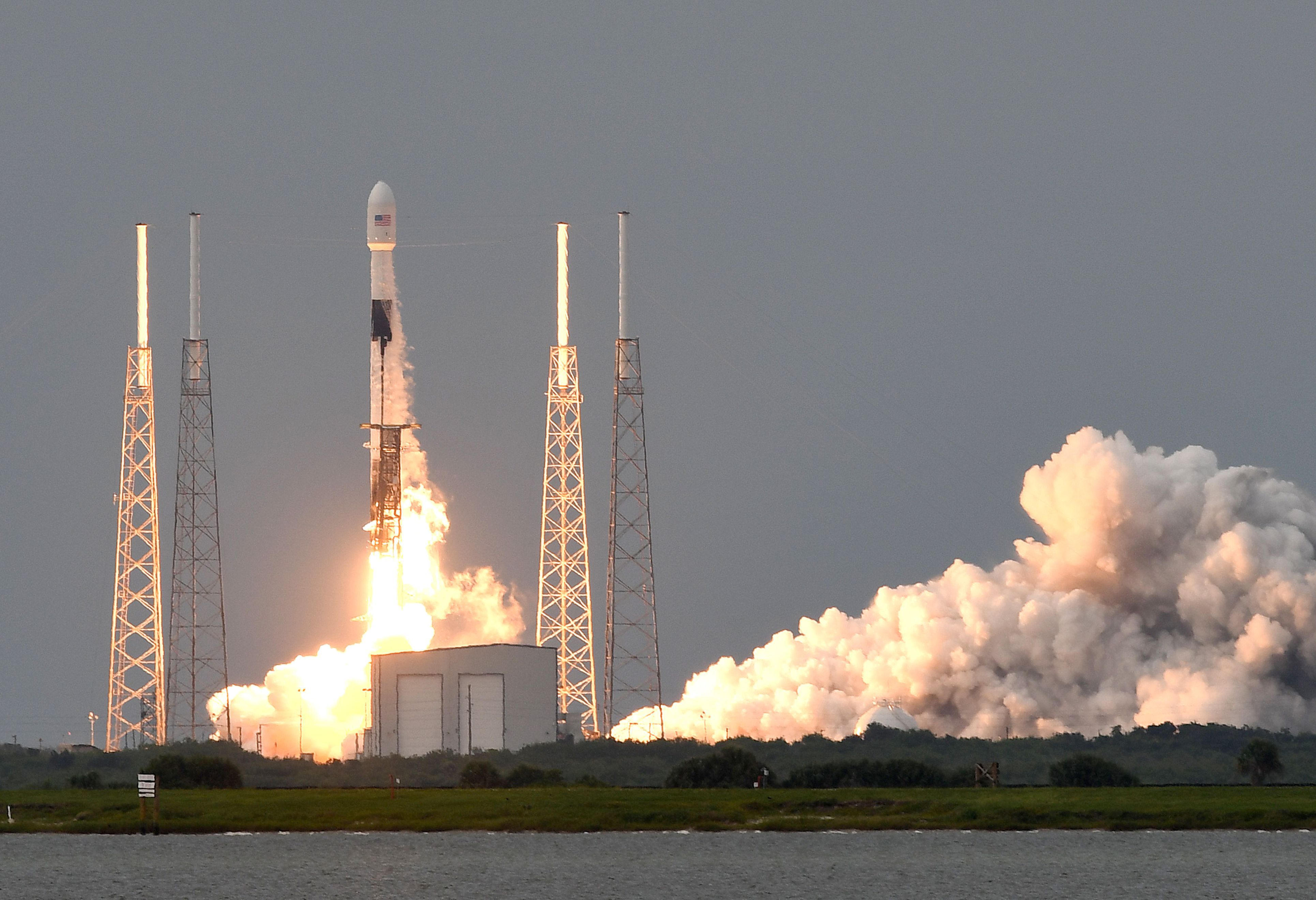 Un prototip al unei rachete SpaceX Starship a explodat în timpul unui test