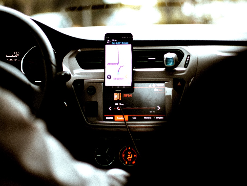 Decizie istorică: Curtea Supremă din Marea Britanie a decis că șoferii Uber sunt clasificați ca angajați și au drepturile aferente, precum salariu minim