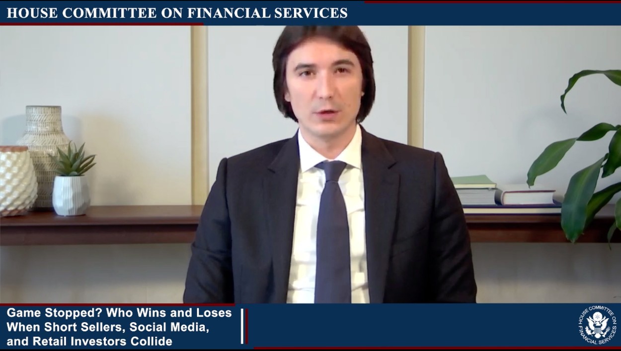 CEO-ul Robinhood Vladimir Tenev, prins în mijlocul scandalului Reddit-Wall Street. Miliardarul a fost audiat timp de cinci ore de Comitetul pentru Servicii Financiare din SUA