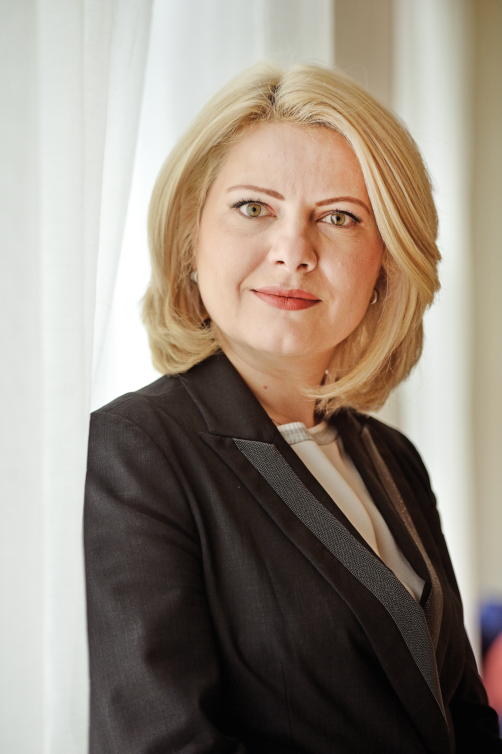 Violeta Luca, general manager Microsoft România: Cere un punct de vedere despre tine și de la oamenii cu care lucrezi, astfel poți învăța despre cum să faci mai bine anumite lucruri data viitoare