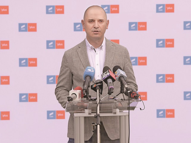 București: Primăria Sectorului 2, în conflict cu compania de salubrizare