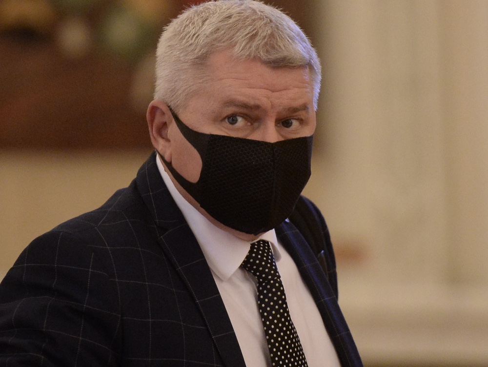 Deputat PNL, către V. Voiculescu: A scăpat hățurile din mână în ceea ce privește gestionarea pandemiei și aruncă tot soiul de petarde și fumigene pentru a-și acoperi incompetența