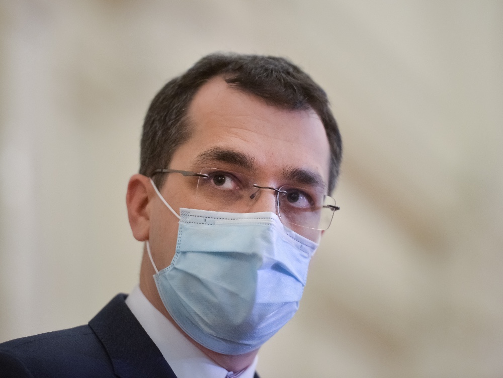 Ministerul Sănătății, mesaj pentru medicii neplătiți din centrele de vaccinare. Ce le promite instituția condusă de Vlad Voiculescu