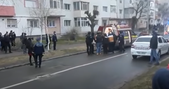 Reacții tragedie Onești: Atacatorul împușcat de polițiști, în spital. Liviu Chesnoiu explică cum se face diferența între o intervenție reușită și un eșec total