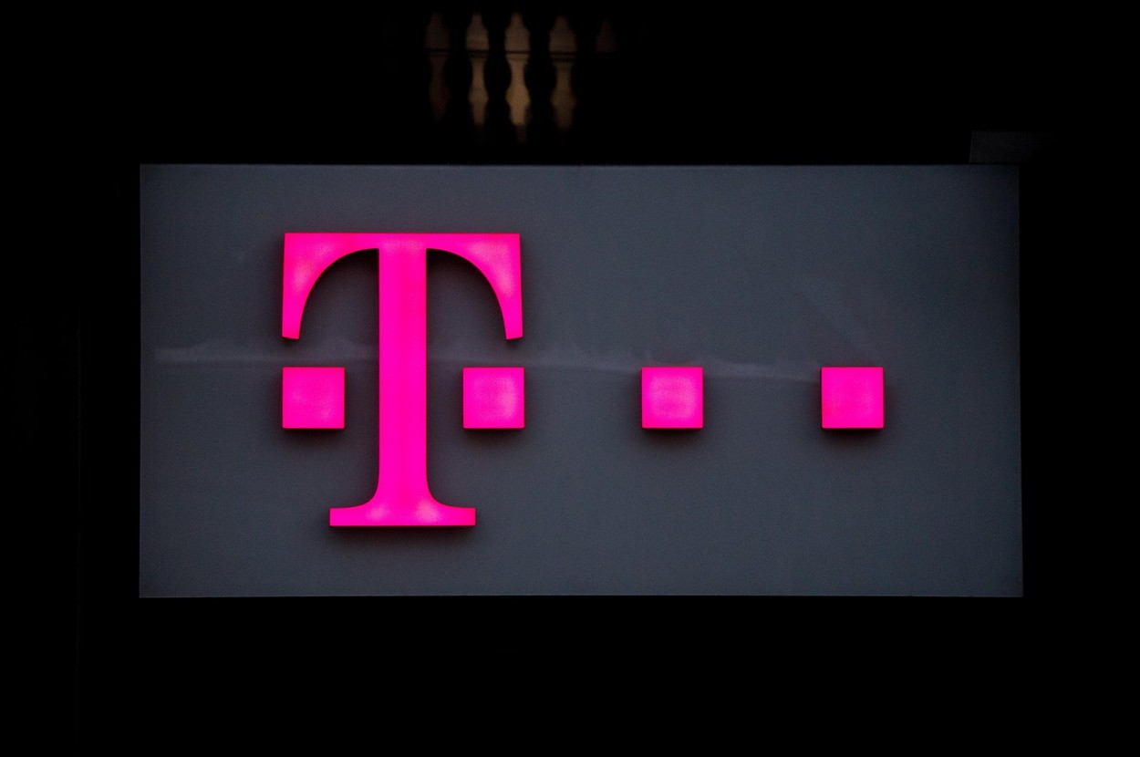 Gigantul german Deutsche Telekom anunță venituri record, peste 100 de miliarde de euro în 2020. Creșterea de 25% vine pe fondul extinderii către Statele Unite